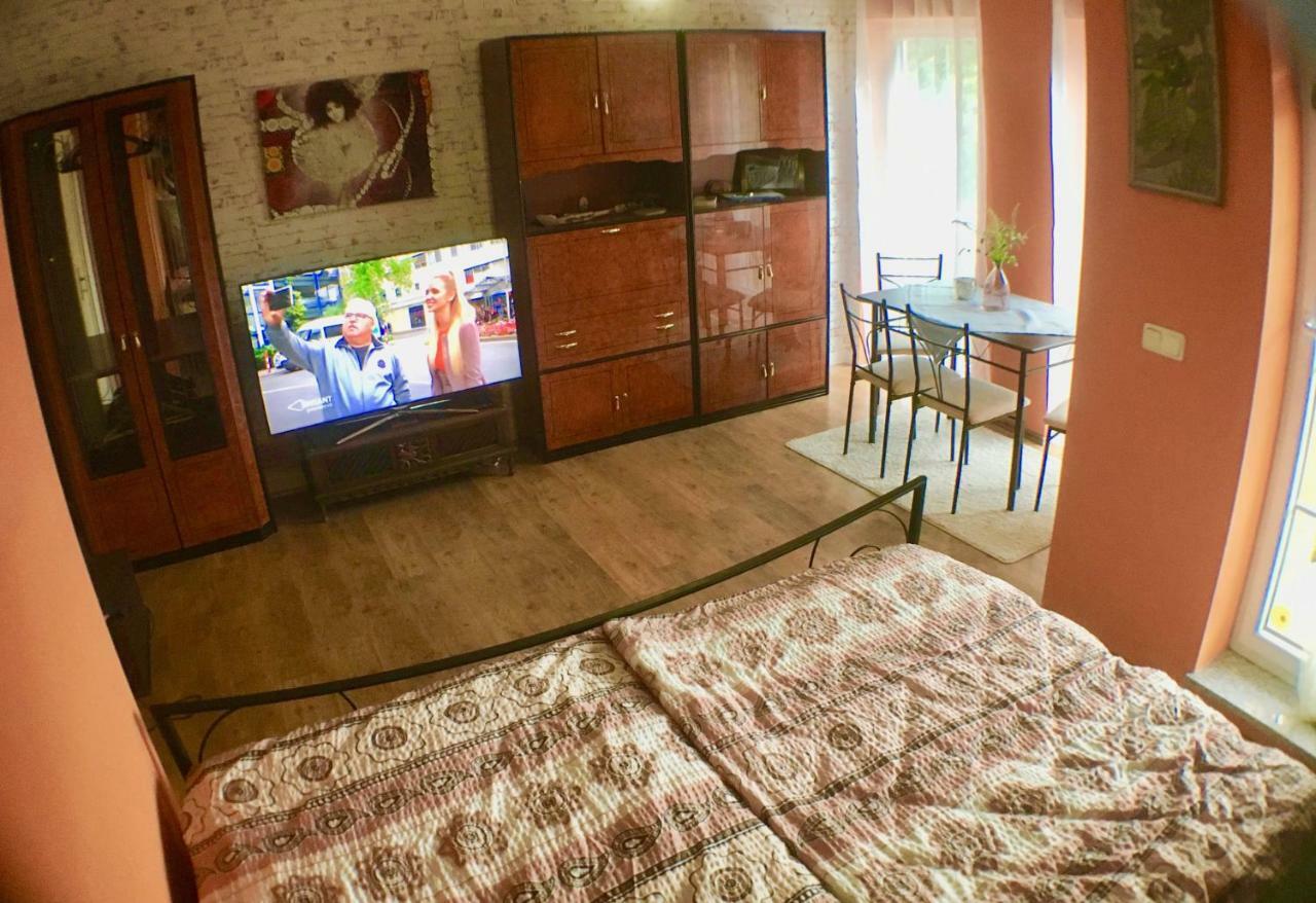 Zentrumsnahe Ferienwohnung Dresda Esterno foto